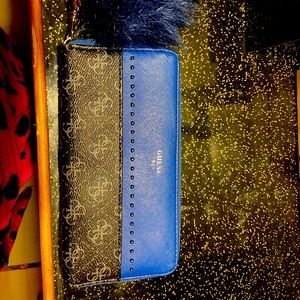 Guess wallet